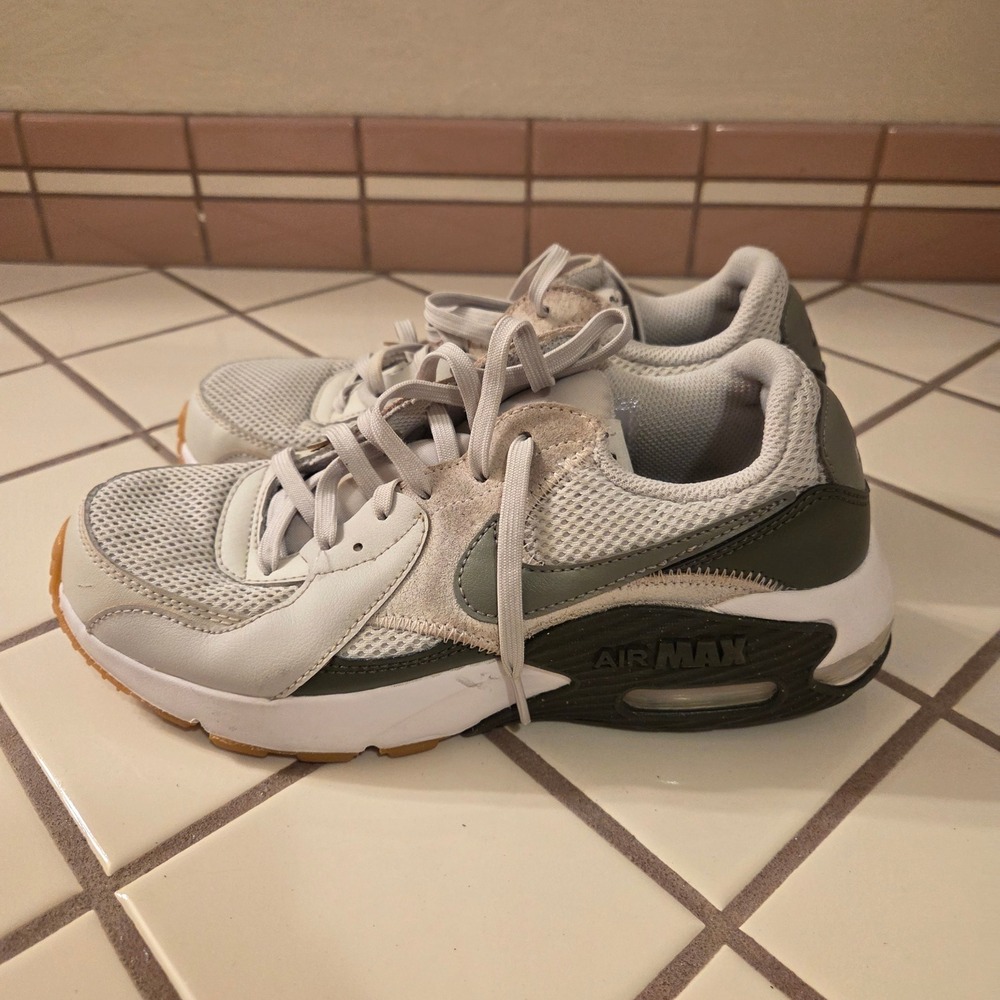 Nike Air Max Excee Womens 6 Light Bone Olive Green Gum FZ5486-003 Sneakers